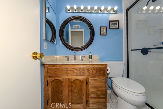 Image 10 of 27 For 19701 Dunsmuir Plaza