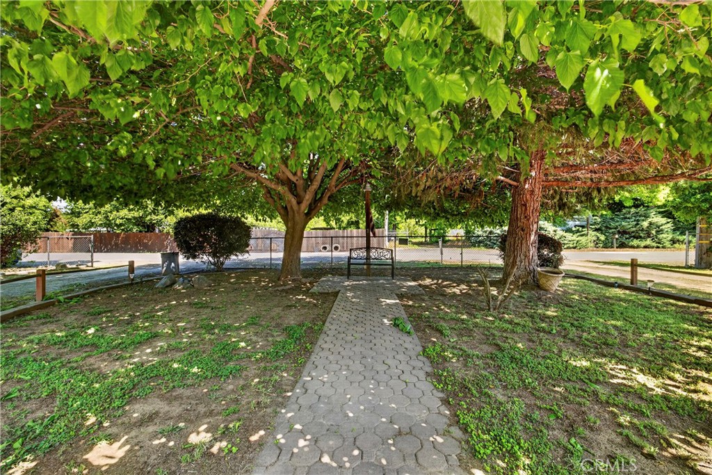 https://media.crmls.org/medias/354e0166-4def-4968-8fde-4d1314811fb1.jpg?preset=X-Large