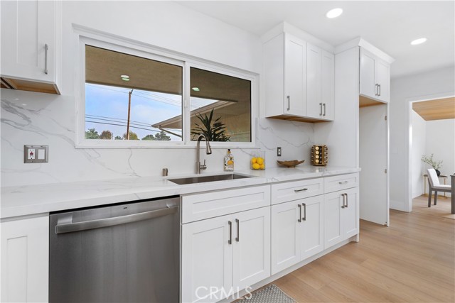 Detail Gallery Image 13 of 39 For 1219 N Raymond Ave, Fullerton,  CA 92831 - 4 Beds | 2/1 Baths