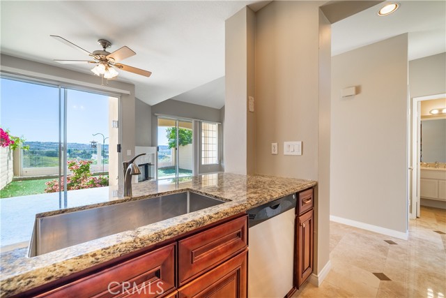 Detail Gallery Image 14 of 40 For 29 Sandcastle, Aliso Viejo,  CA 92656 - 3 Beds | 2/1 Baths