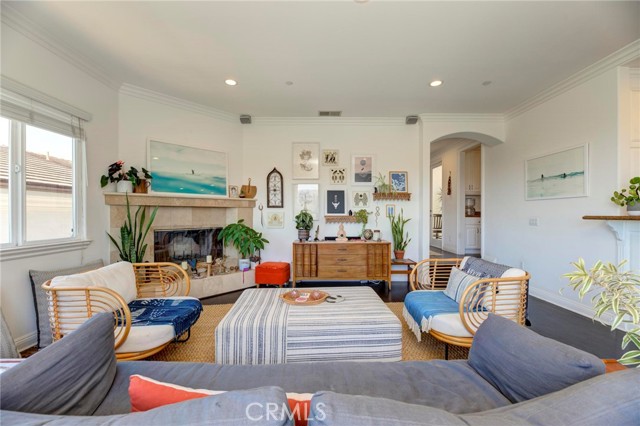 Detail Gallery Image 49 of 75 For 700 Avenue C, Redondo Beach,  CA 90277 - 5 Beds | 5/1 Baths
