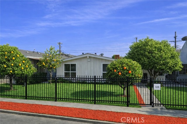 320 E 81st