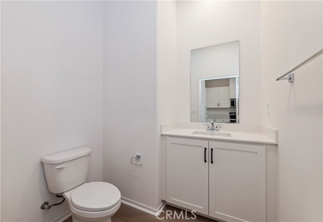 Detail Gallery Image 12 of 23 For 8483 Snapdragon Ln, Chino,  CA 91708 - 3 Beds | 2/1 Baths