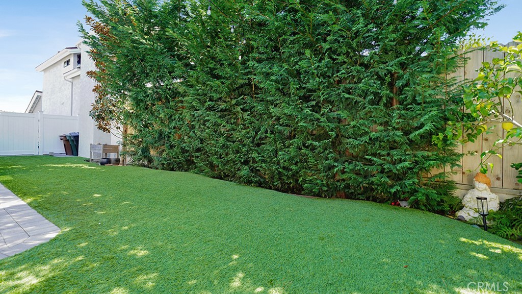 https://media.crmls.org/medias/35508a1e-9b72-4921-8146-3028260a9dfb.jpg?preset=X-Large