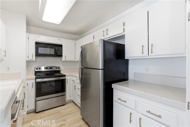 Detail Gallery Image 13 of 25 For 7720 Elmdale #E,  Stanton,  CA 90680 - 1 Beds | 1 Baths