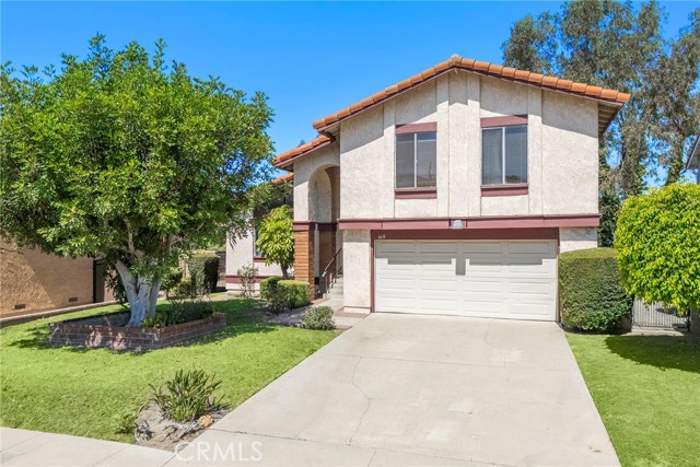 Detail Gallery Image 1 of 36 For 6631 E Princeton Ave, Anaheim Hills,  CA 92807 - 3 Beds | 2/1 Baths