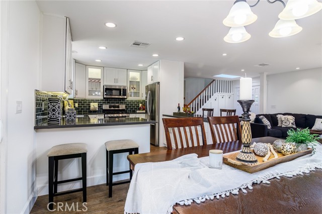 8042 Driftwood Drive, Huntington Beach CA: https://media.crmls.org/medias/3552590c-4979-41ed-a224-074ec5b3e78c.jpg