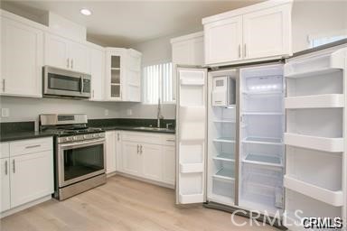 Detail Gallery Image 2 of 16 For 614 W 85th St #1/2,  Los Angeles,  CA 90044 - 4 Beds | 2 Baths