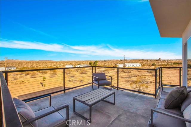 Detail Gallery Image 4 of 31 For 375 Fortuna Ave, Yucca Valley,  CA 92284 - 1 Beds | 2 Baths