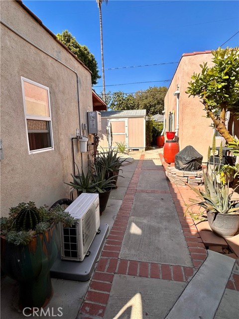 Detail Gallery Image 26 of 40 For 6147 Gundry, Long Beach,  CA 90805 - 4 Beds | 4 Baths