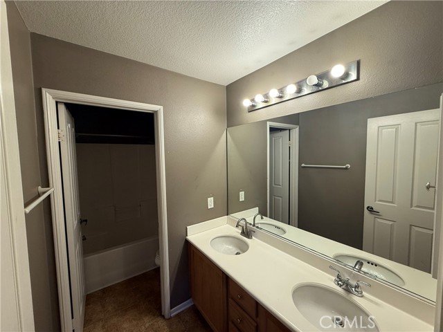 Detail Gallery Image 30 of 34 For 1264 Reisling, Perris,  CA 92571 - 5 Beds | 3 Baths