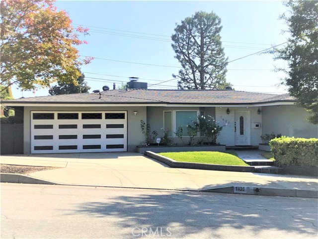 1420 Riviera Dr, Pasadena, CA 91107