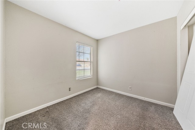 Detail Gallery Image 12 of 21 For 3075 Daniel Dr, Hemet,  CA 92545 - 4 Beds | 2 Baths