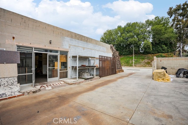 Image 13 of 31 For 4766 Floral Drive