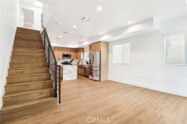 Detail Gallery Image 14 of 16 For 4514 St Elmo Dr, Los Angeles,  CA 90019 - 3 Beds | 2/1 Baths