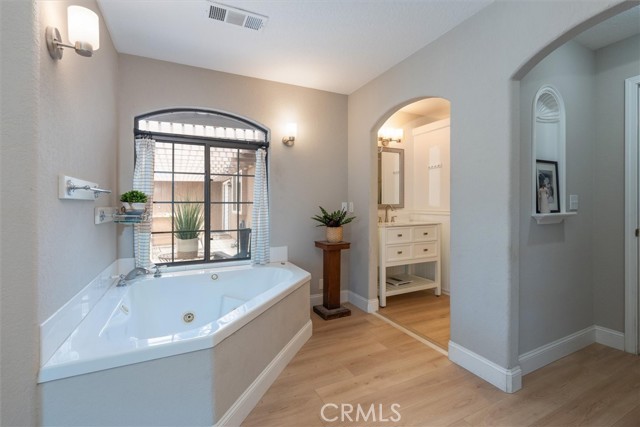 29280 Glacier Drive, Coarsegold CA: https://media.crmls.org/medias/355671e7-bcd3-4a6c-921a-58329be96ae2.jpg
