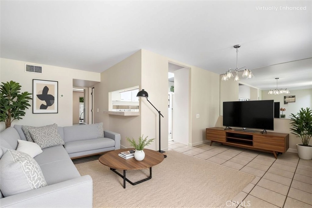 MLS #OC25090160 image #3