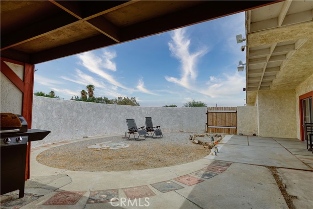 16811 Via Quedo, Desert Hot Springs CA: https://media.crmls.org/medias/3556b15a-7b77-4d61-a64a-54ec82e9ea4e.jpg