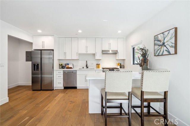 6521 Homewood Avenue, Los Angeles CA: https://media.crmls.org/medias/3556c7db-7574-4973-a5e2-ecc36befa0ce.jpg