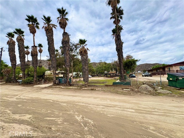 Detail Gallery Image 6 of 32 For 33510 Beverly, Hemet,  CA 92545 - – Beds | – Baths