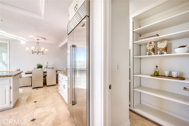 3372 Venture Drive, Huntington Beach CA: https://media.crmls.org/medias/35575217-317c-4df9-97a5-fcf9723eccab.jpg