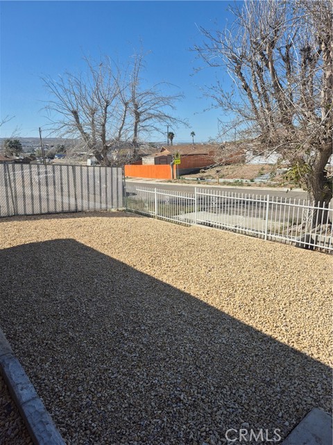 Detail Gallery Image 16 of 32 For 37149 Camarillo, Barstow,  CA 92311 - 3 Beds | 2 Baths