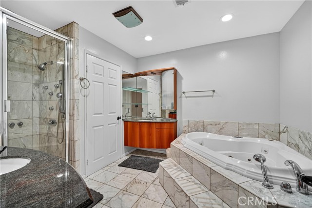 Detail Gallery Image 22 of 32 For 23039 Park Privado, Calabasas,  CA 91302 - 3 Beds | 3 Baths