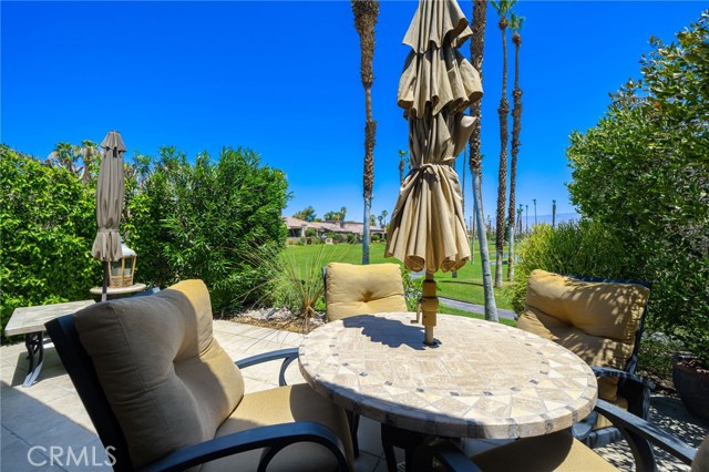 76022 Honeysuckle Drive, Palm Desert CA: https://media.crmls.org/medias/3558544d-2cee-4d11-a334-a671aeb9b091.jpg