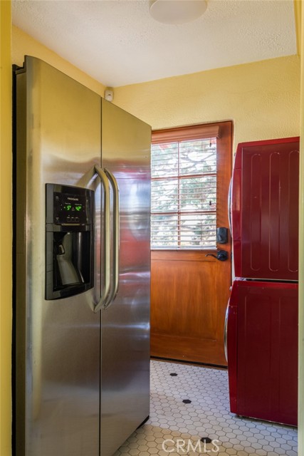 Detail Gallery Image 21 of 38 For 8246 4th St, Los Angeles,  CA 90048 - 2 Beds | 2 Baths