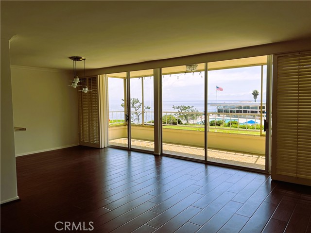 32759 Seagate Drive, Rancho Palos Verdes CA: https://media.crmls.org/medias/3558f610-3716-4821-8109-9a3f5bb63cd8.jpg
