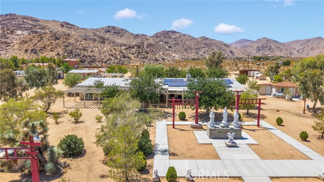 Detail Gallery Image 5 of 75 For 12660 Ivanhoe Rd, Lucerne Valley,  CA 92356 - 12 Beds | 12 Baths