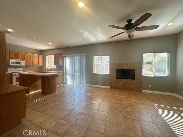 Detail Gallery Image 7 of 34 For 28361 Adrienne, Murrieta,  CA 92563 - 4 Beds | 3 Baths
