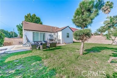 10919 Newville Avenue, Downey, California 90241, 2 Bedrooms Bedrooms, ,1 BathroomBathrooms,Single Family Residence,For Sale,Newville,DW25026697