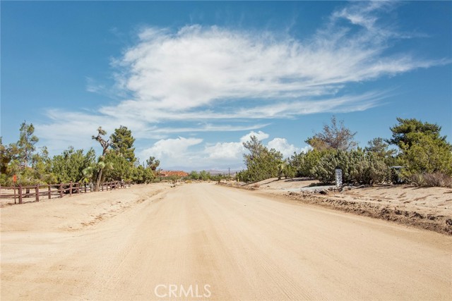 Detail Gallery Image 8 of 15 For 56600 Duarte St, Yucca Valley,  CA 92284 - – Beds | – Baths