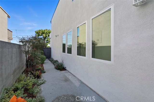 1734 Van Horne Lane, Redondo Beach, California 90278, 4 Bedrooms Bedrooms, ,Residential,For Sale,Van Horne,SB25214024