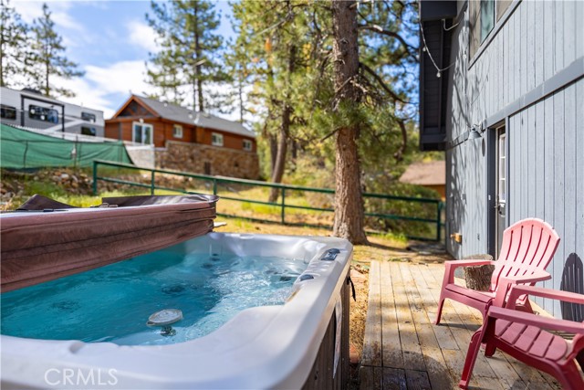 Detail Gallery Image 29 of 39 For 725 Temple Ln, Big Bear Lake,  CA 92315 - 3 Beds | 2/1 Baths