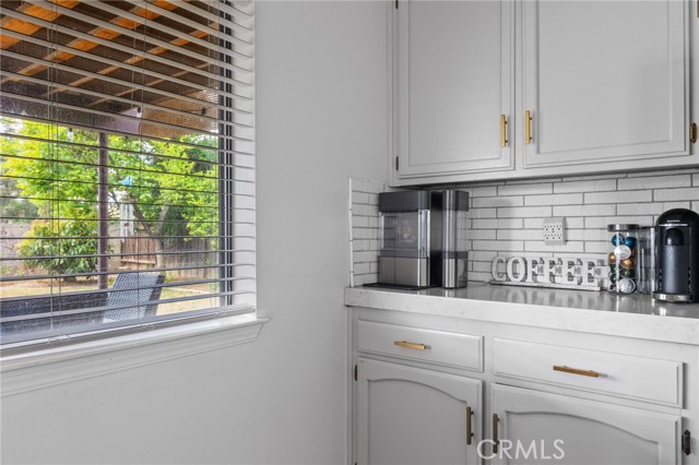 7209 Copper Creek Way, Bakersfield CA: https://media.crmls.org/medias/355cf52a-056b-4be8-8036-037320c2b3c0.jpg