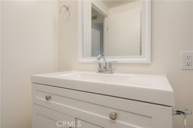 Image 21 of 31 For 1047 14th  