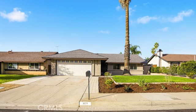 3278 Roberds Avenue, San Bernardino CA: https://media.crmls.org/medias/355d2b60-dd62-46c4-b49e-b5741cb98e39.jpg