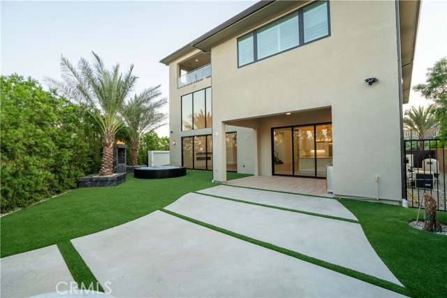 20043 Mersey Lane, Porter Ranch CA: https://media.crmls.org/medias/355d2f4e-7161-40c9-8cc0-fdc59c5c7948.jpg