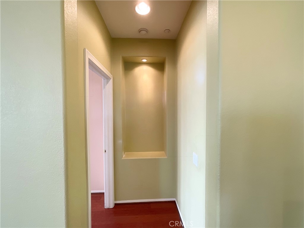 https://media.crmls.org/medias/355d46a8-8cc3-414c-9493-6b0b6f0a2d94.jpg?preset=X-Large