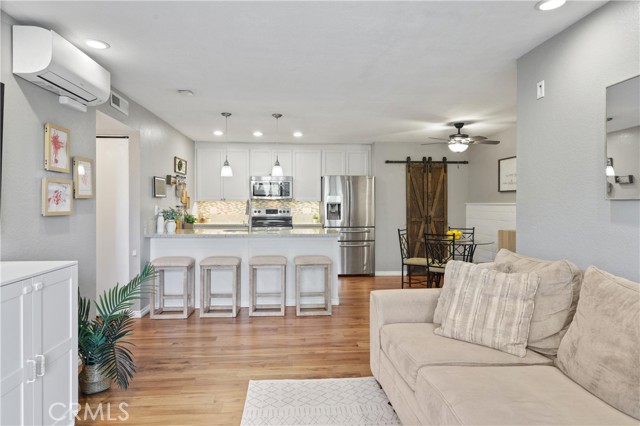 Detail Gallery Image 3 of 28 For 21931 Rimhurst 124k,  Lake Forest,  CA 92630 - 2 Beds | 1 Baths