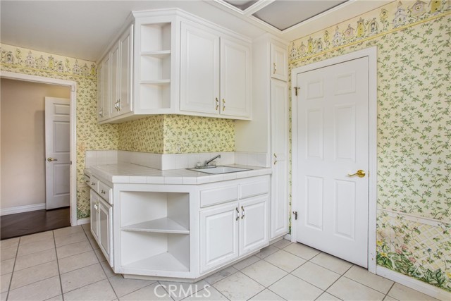 6966 Ranch View Road, Riverside CA: https://media.crmls.org/medias/355e7ea2-851d-4f97-bf50-49b87f66a0e8.jpg
