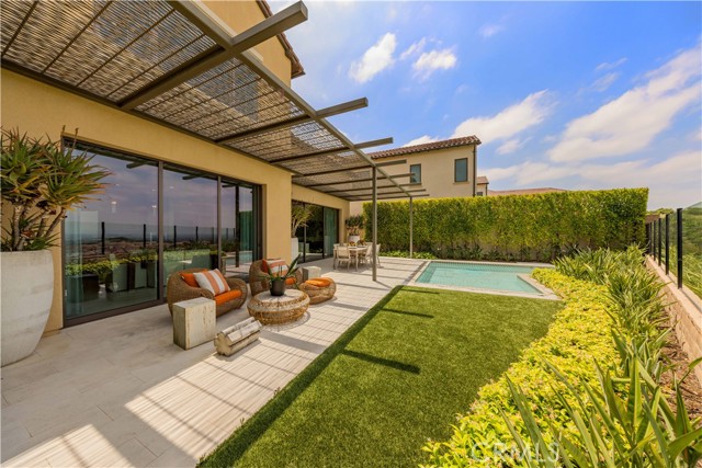 137 Prestigo, Irvine CA: https://media.crmls.org/medias/355f1627-454f-4d28-8322-6021b07f69de.jpg