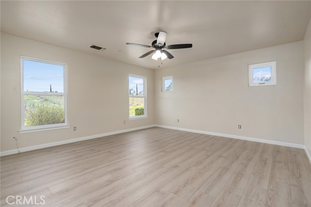 8460 Magdalena Drive, San Miguel CA: https://media.crmls.org/medias/355f472e-7003-41e5-b992-bf00c9bc6d36.jpg