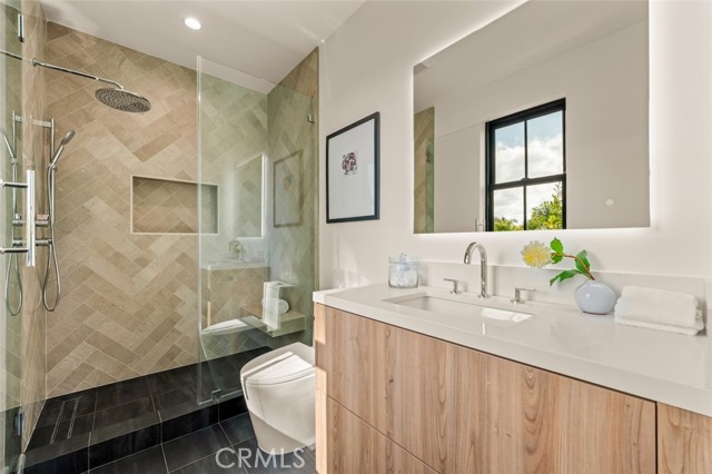 Detail Gallery Image 37 of 53 For 12415 Kling St, Studio City,  CA 91604 - 5 Beds | 6/1 Baths