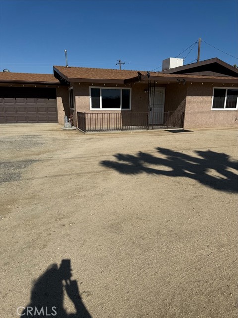7395 Sage Avenue, Yucca Valley CA: https://media.crmls.org/medias/3560edb0-e0a0-4c8a-8fc4-906b1ac2eecf.jpg