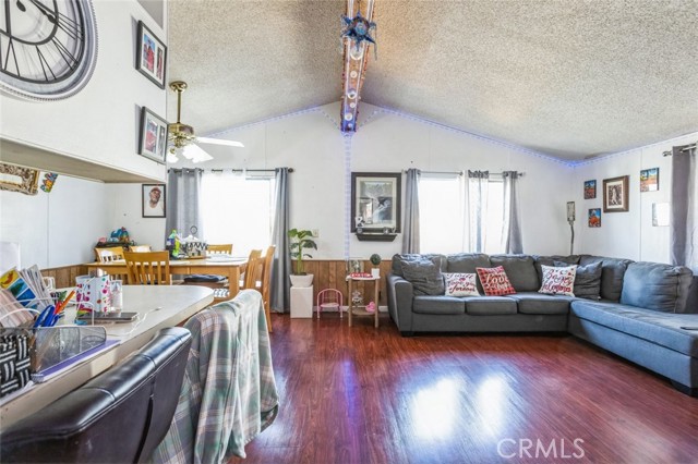 Detail Gallery Image 13 of 23 For 3300 15th St #230,  Rosamond,  CA 93560 - 3 Beds | 2 Baths