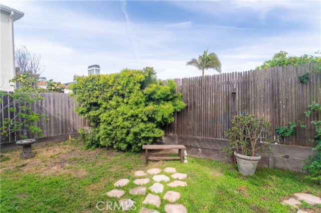 1803 Grant Avenue, Redondo Beach, California 90278, ,Residential Income,Sold,Grant,SB22052858