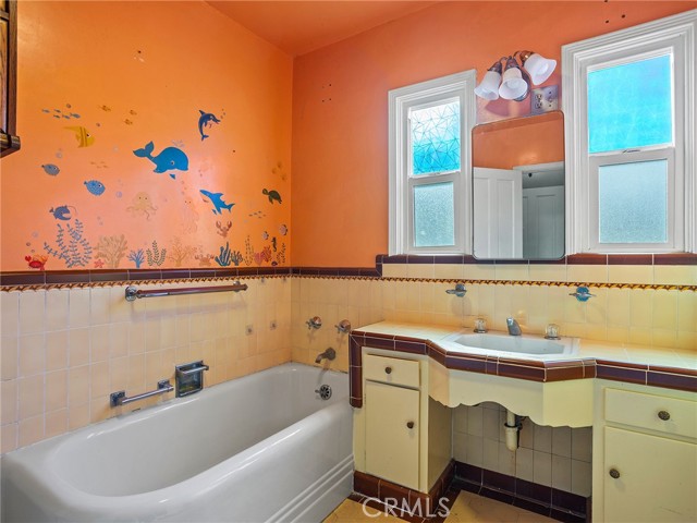 Detail Gallery Image 21 of 44 For 207 W Ash Ave, Burbank,  CA 91502 - 2 Beds | 1 Baths
